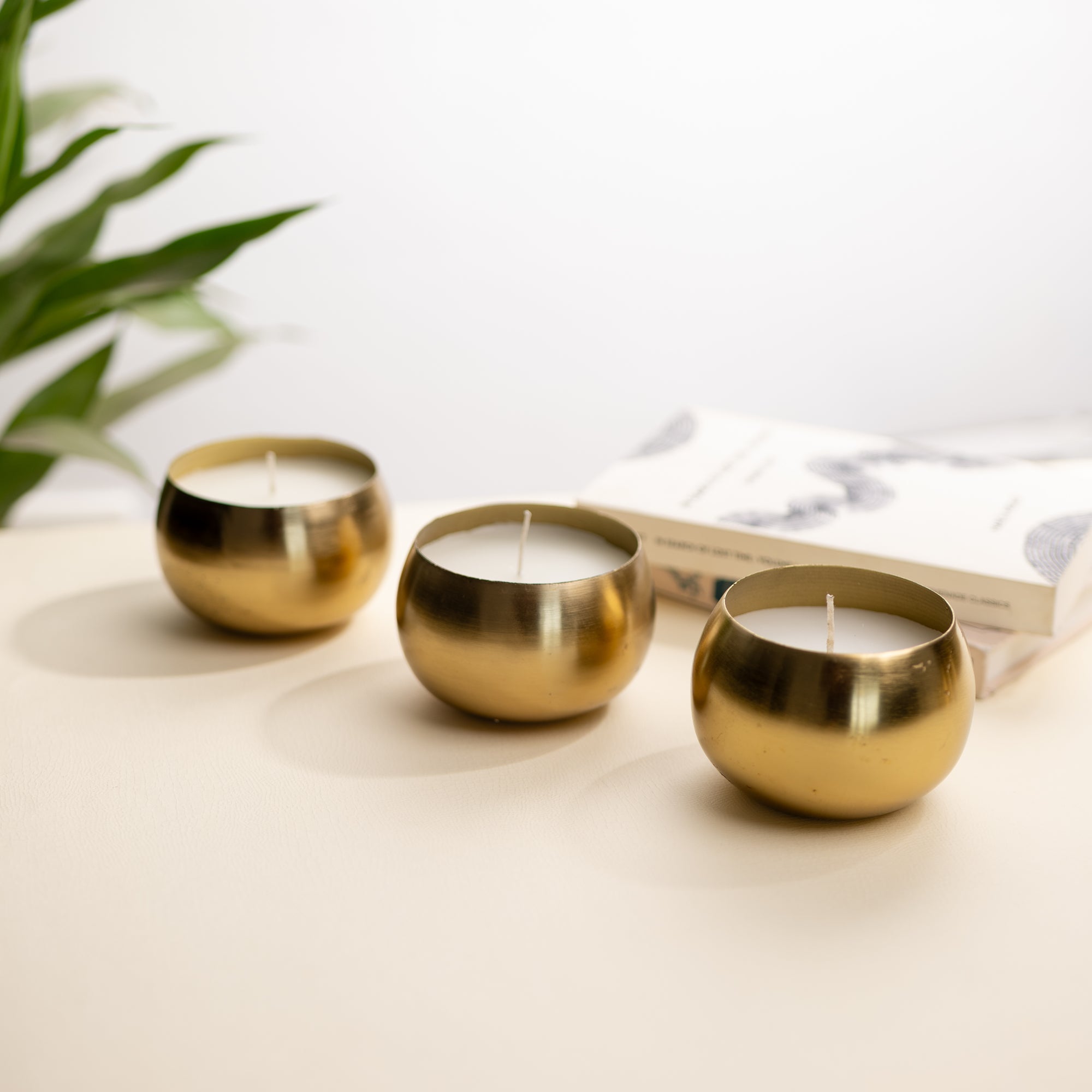 Trinaa Candle Set of 3