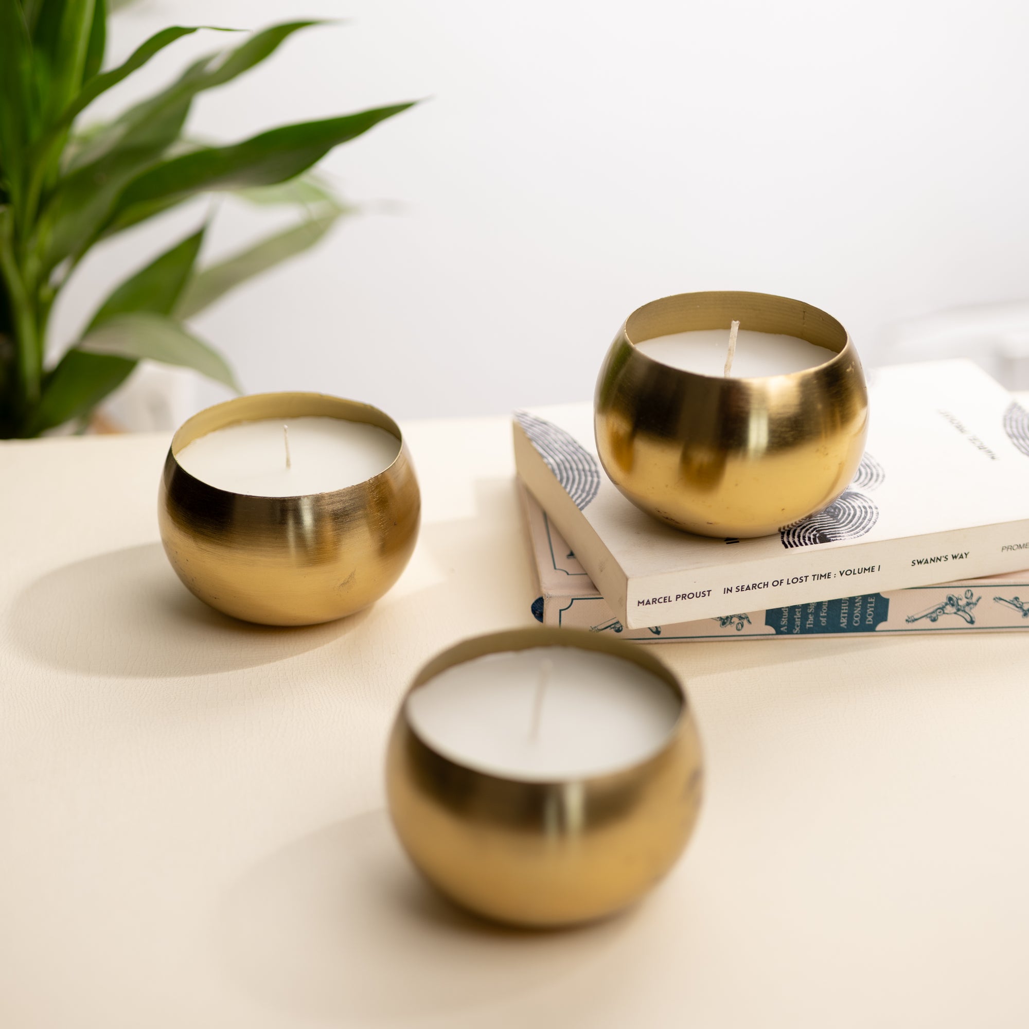 Trinaa Candle Set of 3